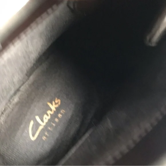 Clarks Rosepoint Dew Suede Booties Size 9.5M - Picture 6 of 7